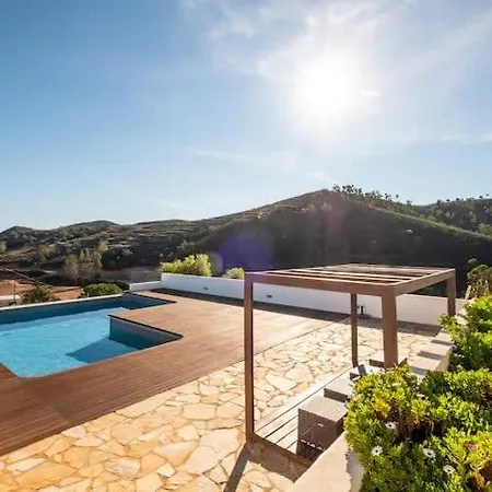 别墅 Arade - Infinity Pool With Unique Country Side Views
